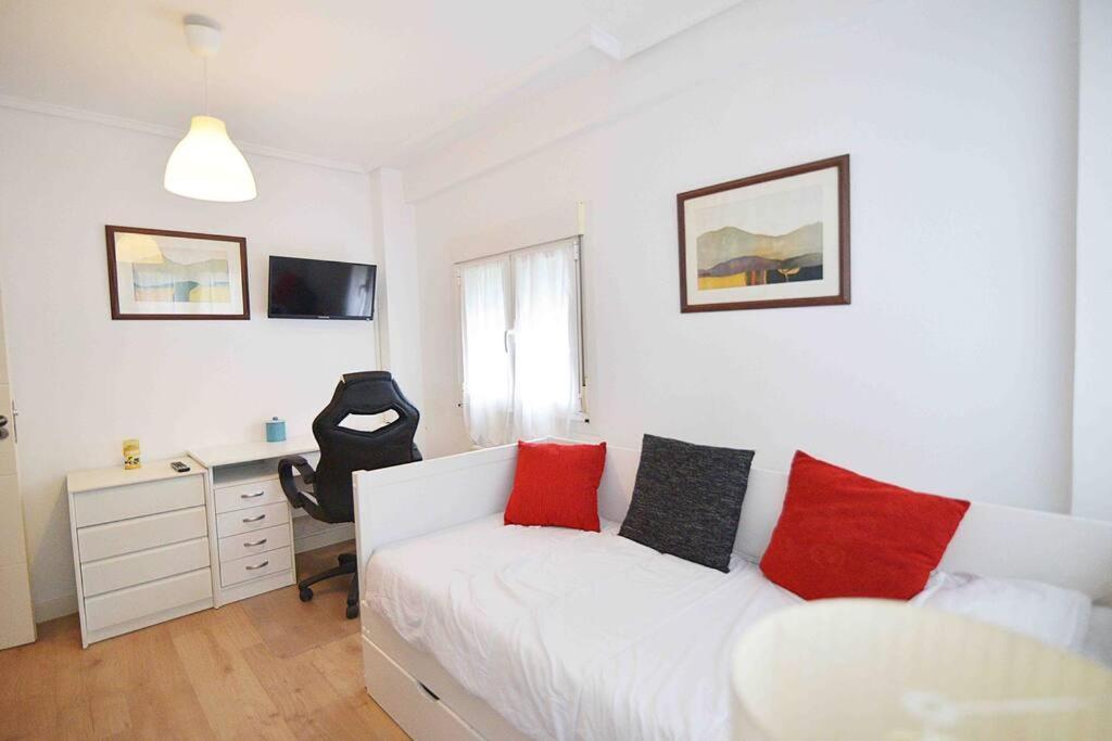 El Apartamento De Los Pinares By Just Room Santander Buitenkant foto